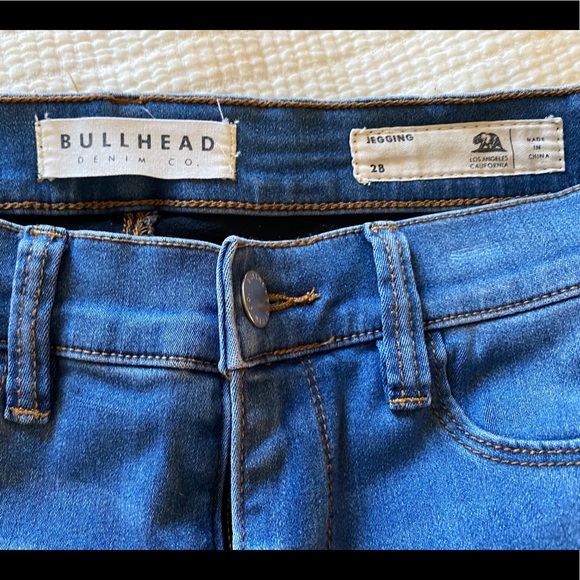 Bullhead Denim High-Waisted Jeggings 💙 - Picture 2 of 4